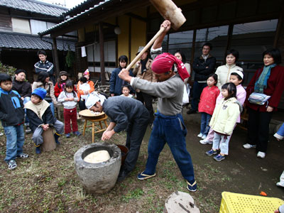 もちつき