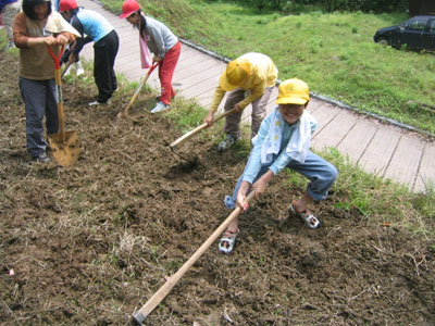 田起こし